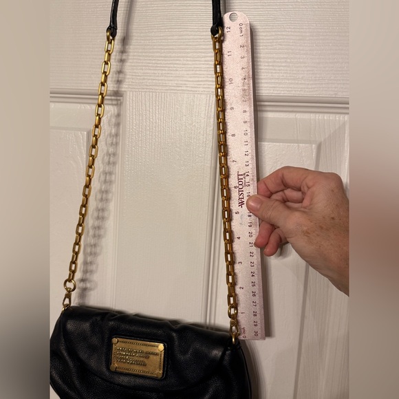 Marc by Marc Jacobs Classic Q Natasha Crossbody w/ Black Pebbled Leather Gold HW - Picture 10 of 16